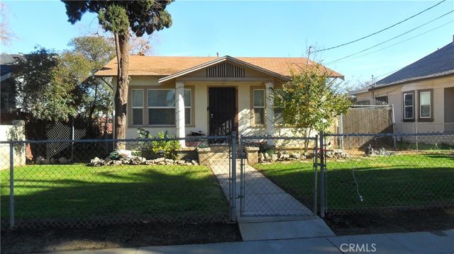 3749 Roosevelt St, Riverside, CA 92503