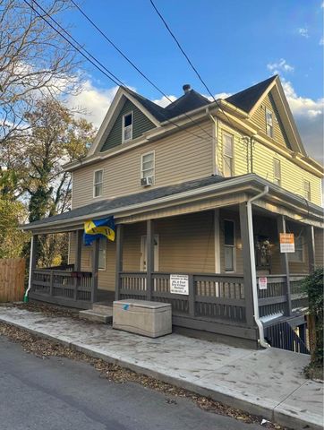 408 Forest Ave, Morgantown, WV 26505