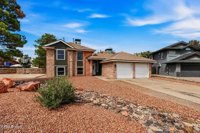 375 Brill Cir, Horizon City, TX 79928