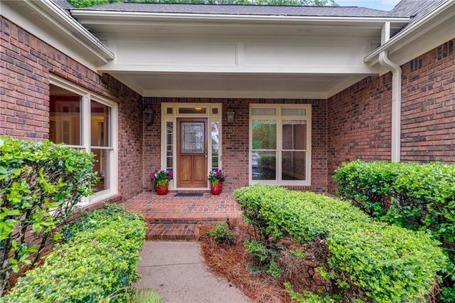 9395 Clublands Dr, Johns Creek, GA 30022