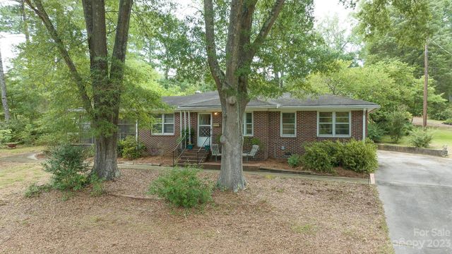 139 Woodland Dr, Chester, SC 29706