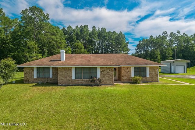 8825 Michael Dr, Moss Point, MS 39562