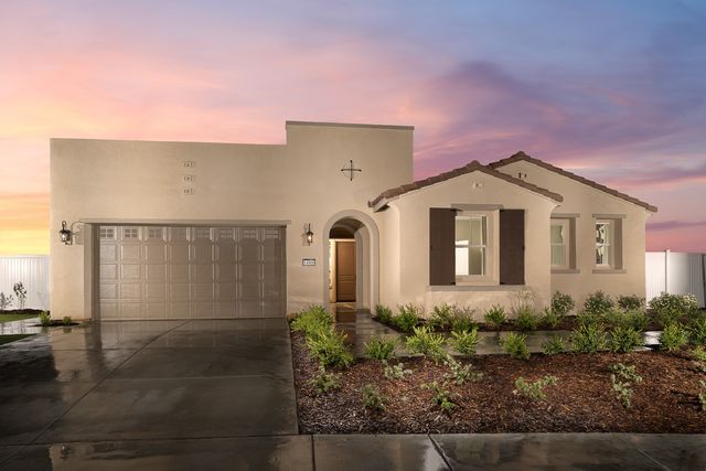 Canford Plan in Highgate Place at Seven Oaks, Bakersfield, CA 93311