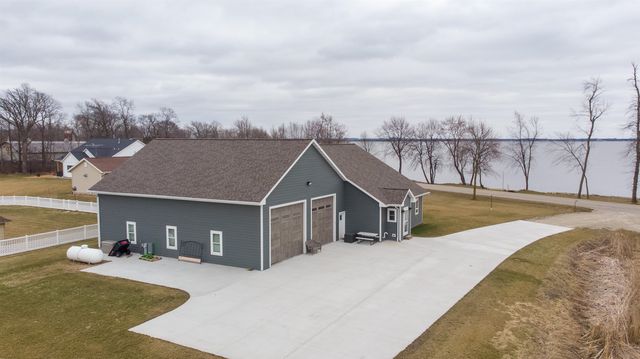 7291 County Road H, Fremont, WI 54940