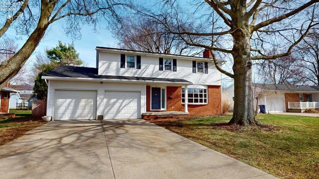 49 Louise Dr, Shelby, OH 44875