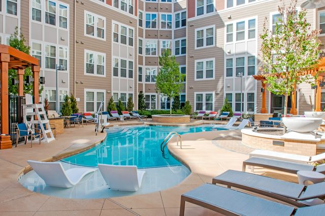 9122 Baltimore Ave  #2015, College Park, MD 20740