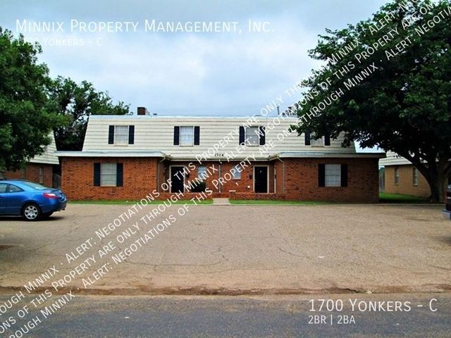 1700 Yonkers St   #C, Plainview, TX 79072