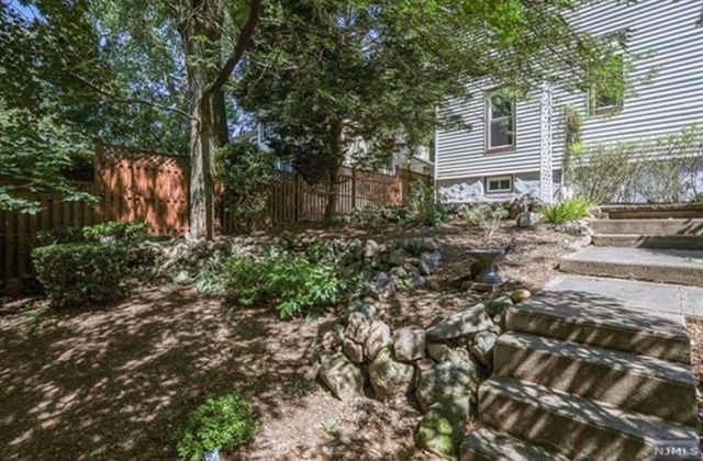 50 Hillside Ave #3, Tenafly, NJ 07670