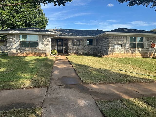 4701 Lois Ln, Wichita Falls, TX 76306
