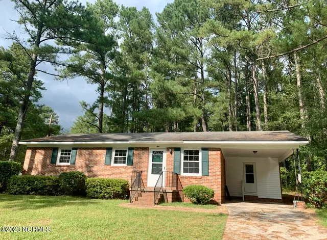 106 James Avenue, Hamlet, NC 28345