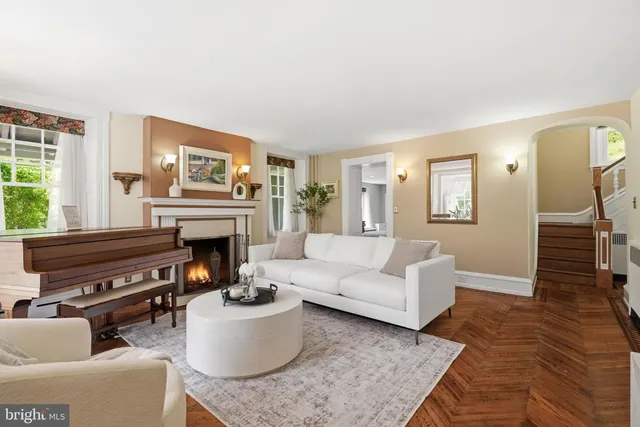 277 W  Baltimore Pike, Media, PA 19063