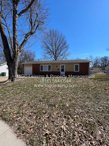 507 SW 1st Ter, Lees Summit, MO 64063
