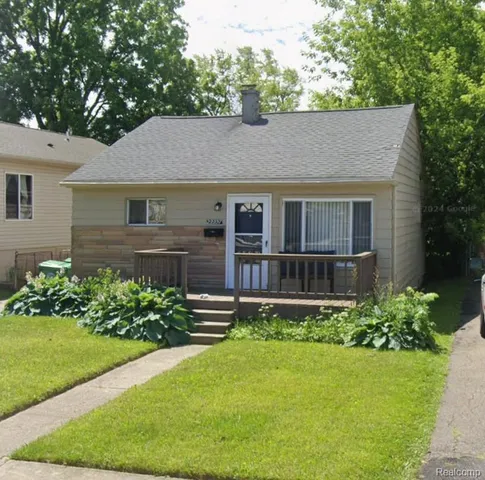 28807 Block St, Garden City, MI 48135