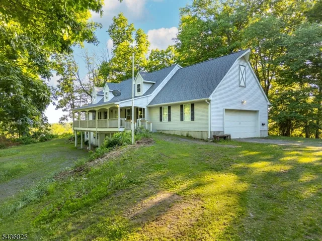12 Sharrer Road, Port Murray, NJ 07865