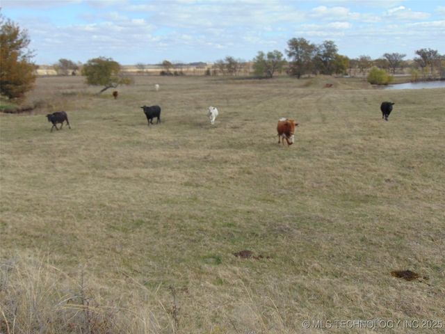 103 New Hope Rd, Marietta, OK 73448