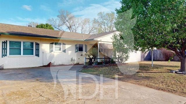3302 Wheatridge Dr, Woodward, OK 73801
