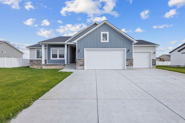 4246 Ola Vista Ave, Idaho Falls, ID 83401