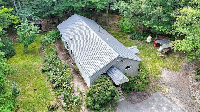 18 Taylors Trail, New Gloucester, ME 04260