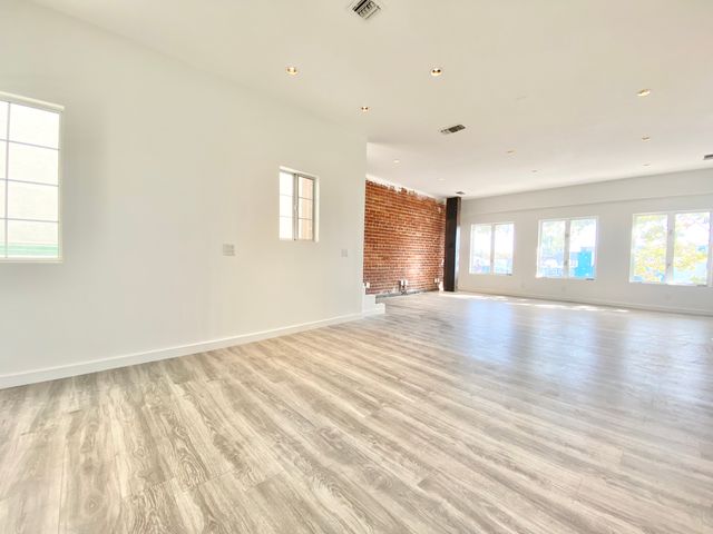 7363 Melrose Ave  #PENTHOUSE, Los Angeles, CA 90046