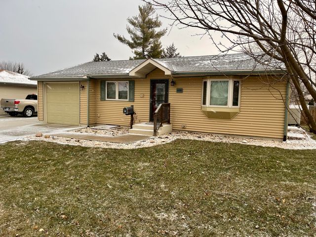 608 S  Isadore St, Mitchell, SD 57301