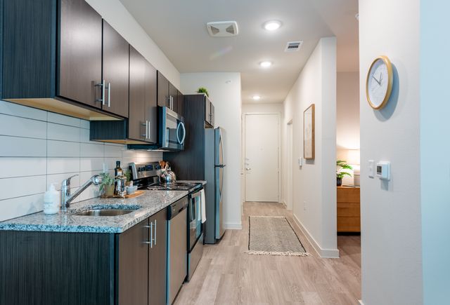 6020 S  1st St #162, Austin, TX 78745