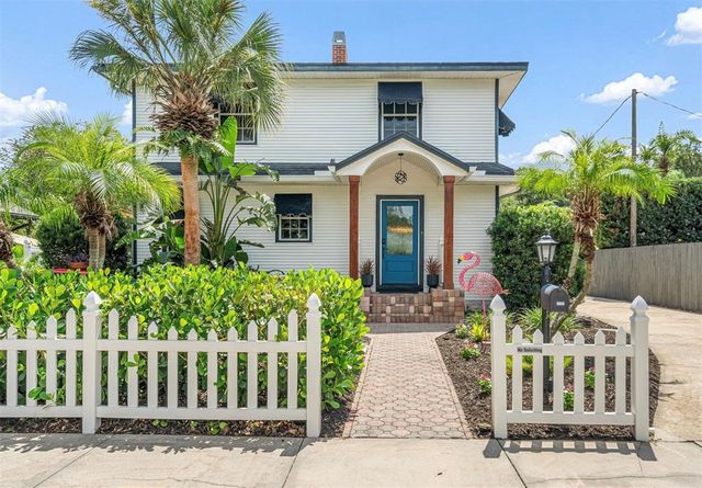 1350 26TH AVENUE N, Saint Petersburg, FL 33704