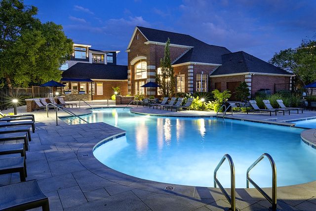 3914 Lake Clearwater Pl #1018, Indianapolis, IN 46240