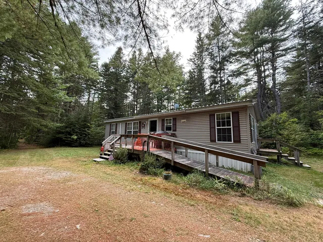 8 Wesson Lane, Kingman, ME 04451