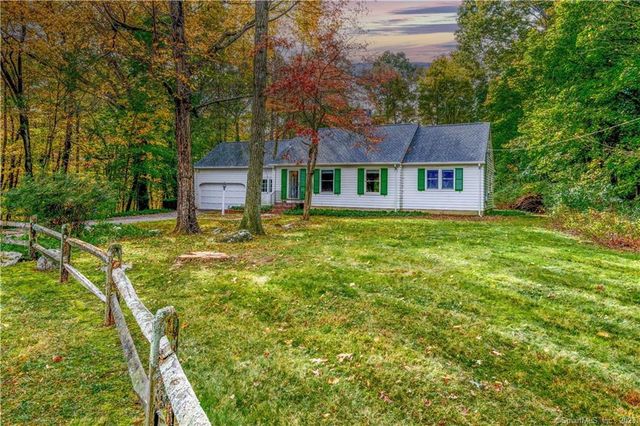 26 Mountain View Rd, Bethany, CT 06524