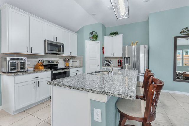 1144 Amber Lake, Seguin, TX 78155