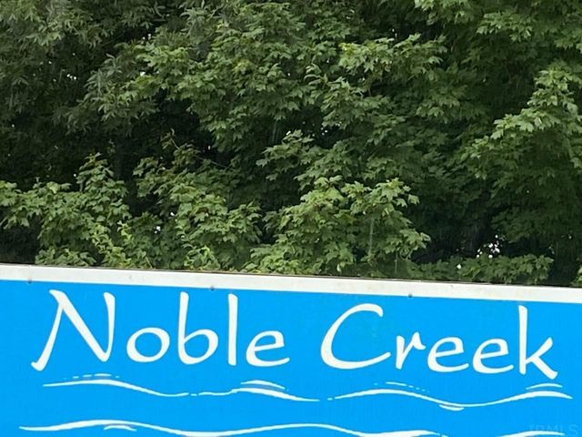 806 Noble Creek Pkwy, Kendallville, IN 46755