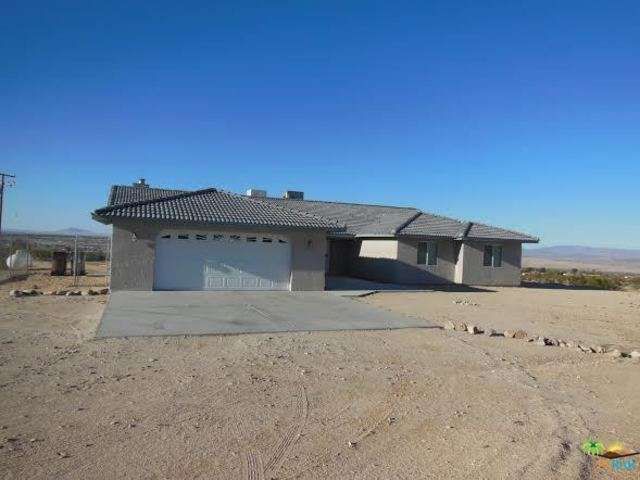 8207 Utah Trl, Twentynine Palms, CA 92277