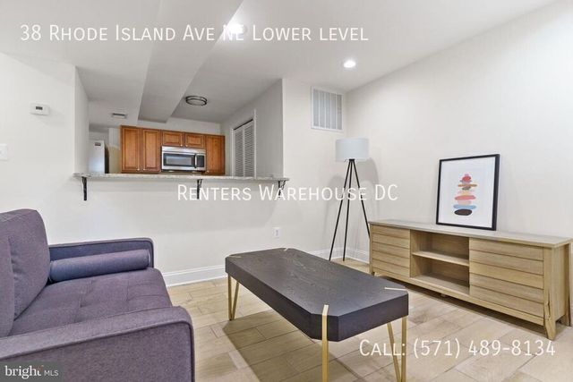 38 Rhode Island Ave NE, Washington, DC 20002