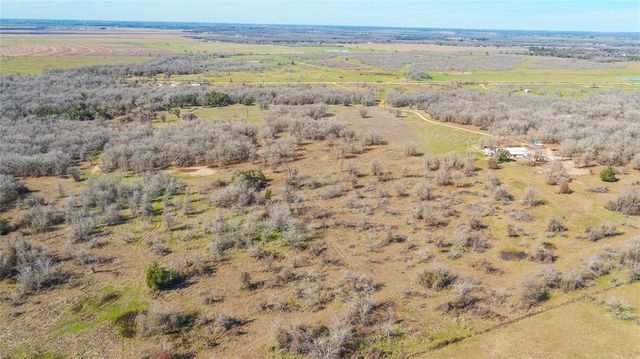 1141 County Road 422, Thorndale, TX 76577