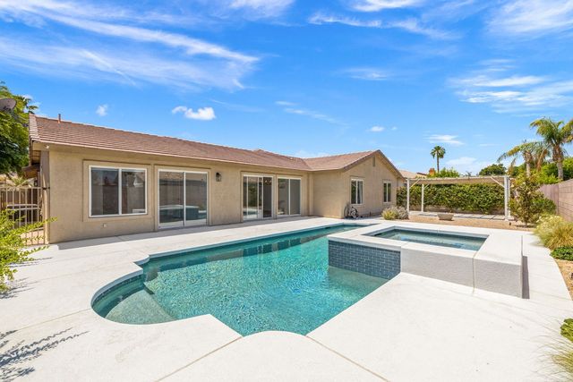 45560 Coldbrook Ln, La Quinta, CA 92253