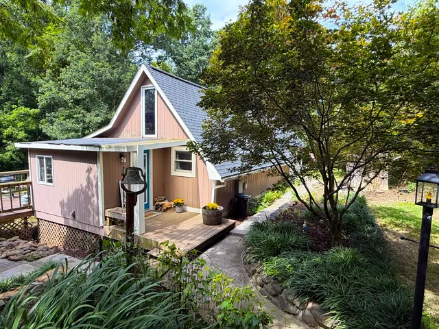 131 Campbell Rd, Newport, TN 37821