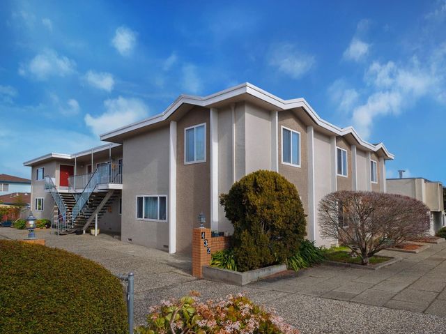 Richmond Dr, Millbrae, CA 94030