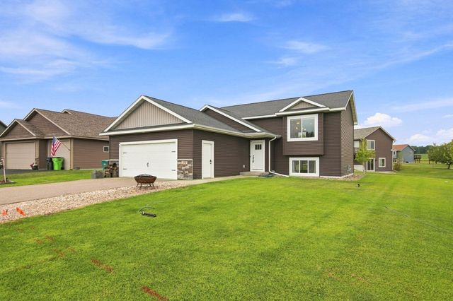 270 Prairie Rd, New Richmond, WI 54017
