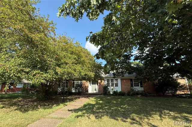 115 Sharon Dr, Montgomery City, MO 63361
