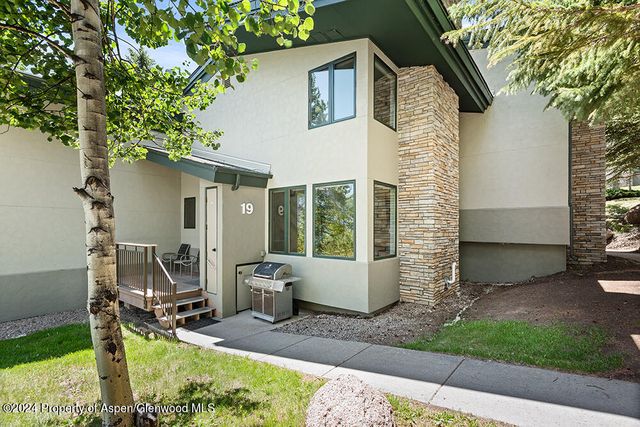 135 Carriage Way #19, Snowmass Village, CO 81615