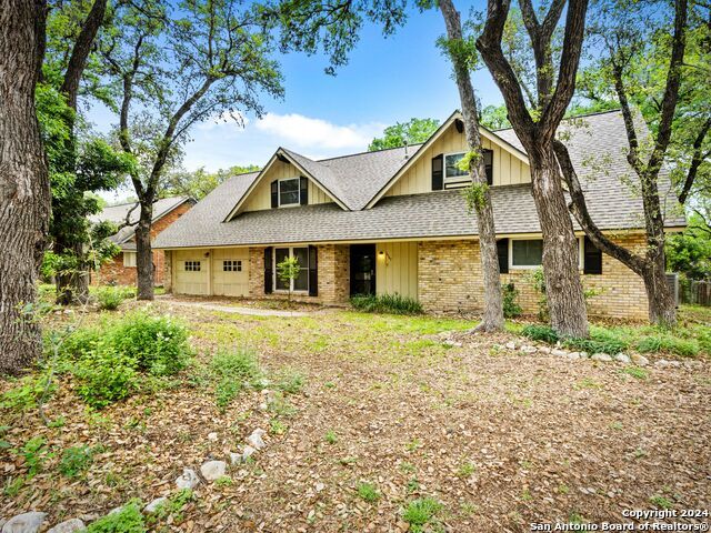 3547 Red Oak Ln, San Antonio, TX 78230