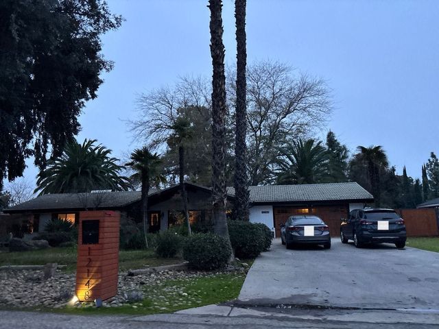 12148 Haven Rd, Madera, CA 93636