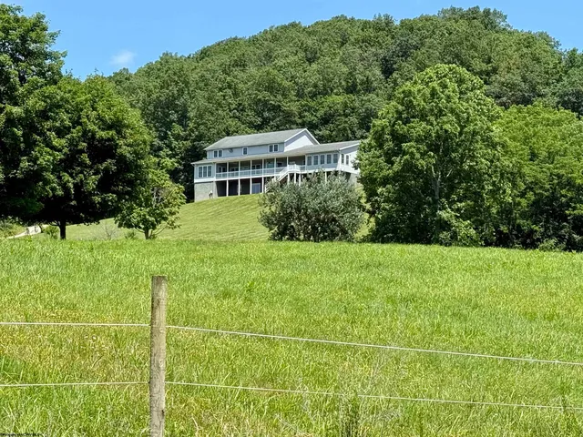 3170 Victory Ridge Rd, Harrisville, WV 26362