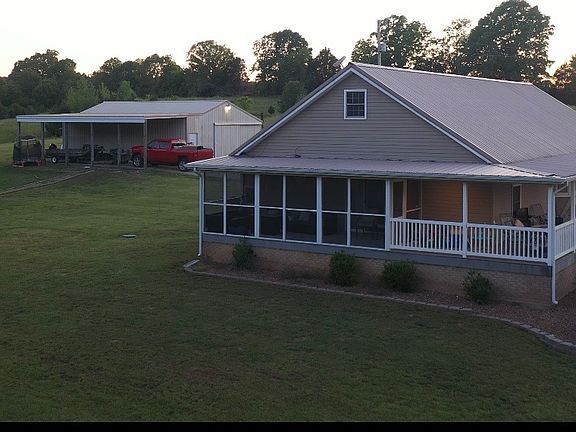 2222 Cornette Rd, Greenville, KY 42345