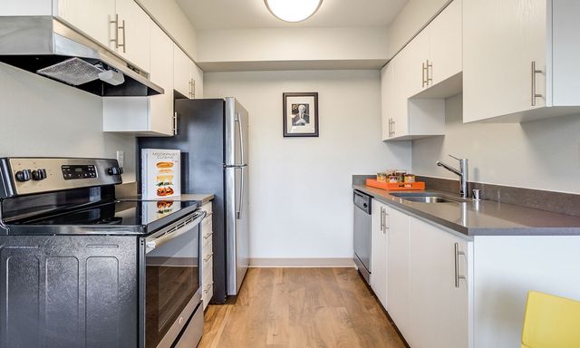 2413 Cliffside Ln NW #202, Gig Harbor, WA 98335