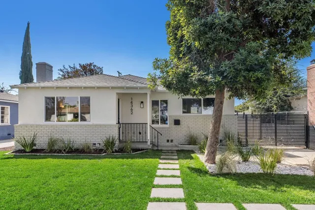 14362 Collins St, Van Nuys, CA 91401