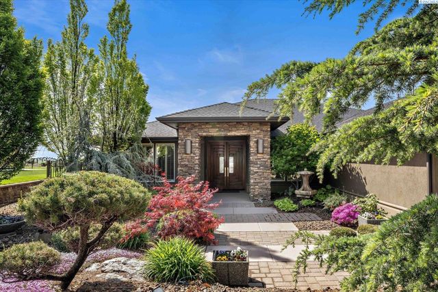 2975 Riverbend Dr, Richland, WA 99354