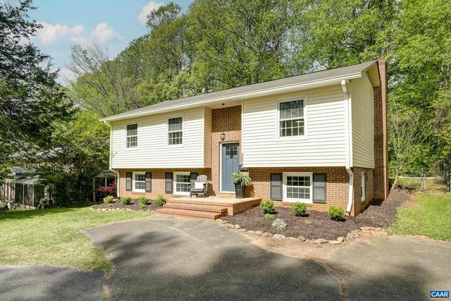 209 Old Lynchburg Rd, Charlottesville, VA 22903
