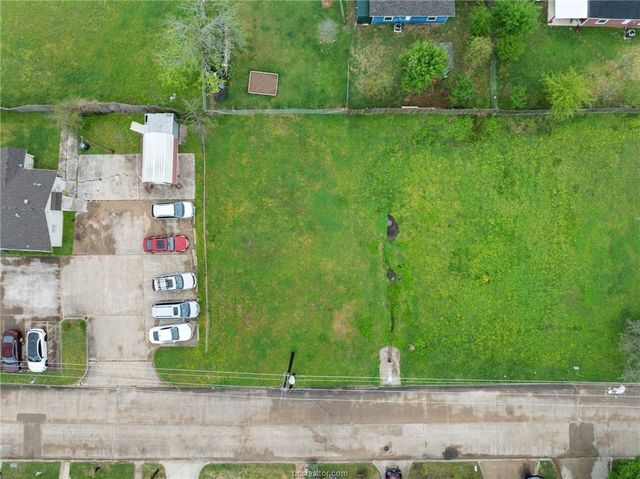 1112 Dansby St, Bryan, TX 77803