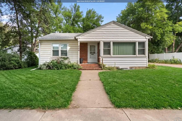408 S  Yale St, Vermillion, SD 57069